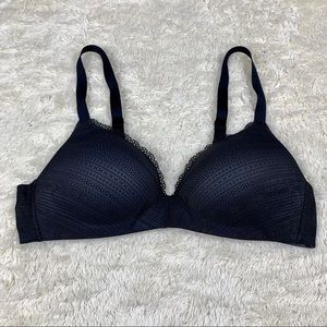 Uniqlo Lace Black Seamless Bra